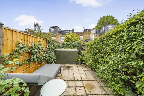 23 Glenfield Road, London, W13 9JZ