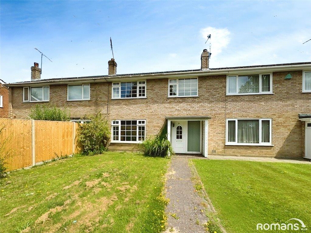 Beaulieu Gardens, Blackwater, Camberley 3 bed terraced house for sale £380,000