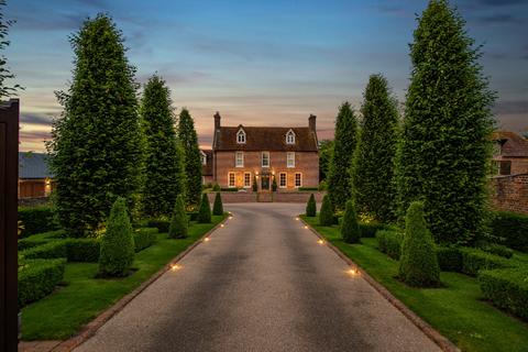 5 bedroom detached house for sale, Church Lane, West Stourmouth, Kent