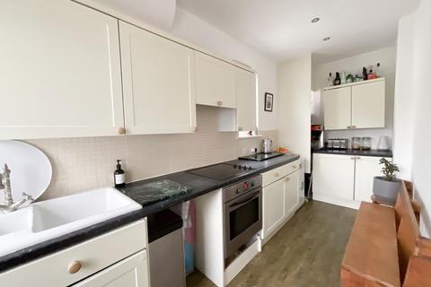 3 bedroom flat for sale, Westcliff-on-Sea SS0