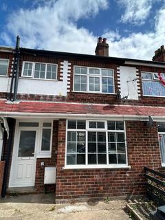 3 bedroom terraced house to rent, Wentworth Road, Grimsby