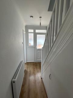 3 bedroom terraced house to rent, Wentworth Road, Grimsby
