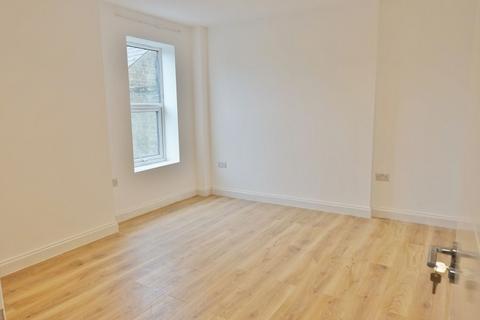 1 bedroom flat to rent, Old Station Road, Newmarket