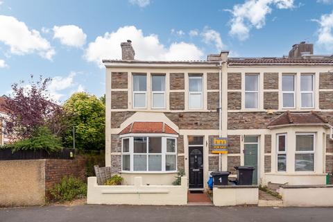 3 bedroom end of terrace house for sale, Bristol BS5