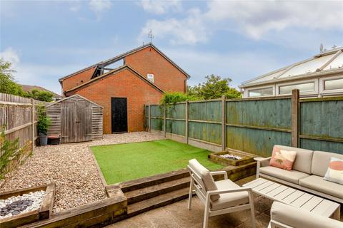 3 bedroom semi-detached house for sale, Russell Road, Toddington, Bedfordshire, LU5