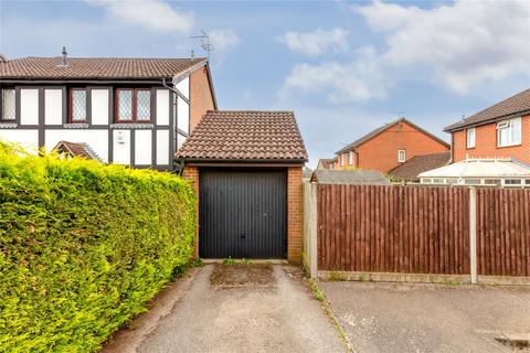 3 bedroom semi-detached house for sale, Russell Road, Toddington, Bedfordshire, LU5