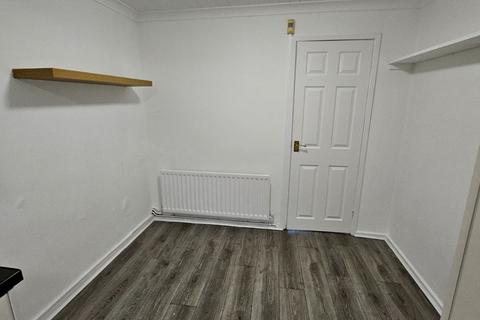 2 bedroom flat to rent, Membury Close, Moorside, Sunderland