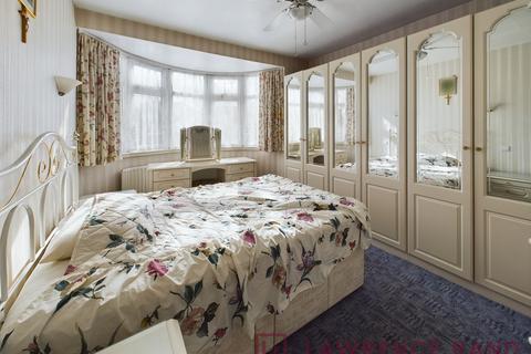 14 Diamond Road, Ruislip, HA4 0PG