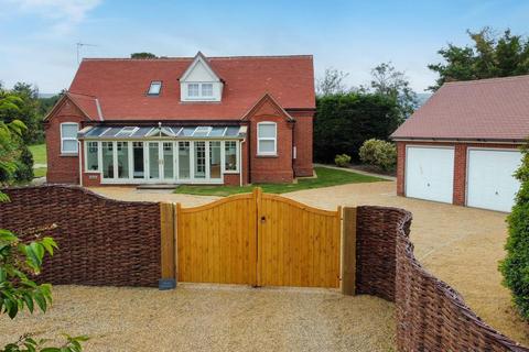 4 bedroom house for sale, Ipswich Way, Stowmarket IP14