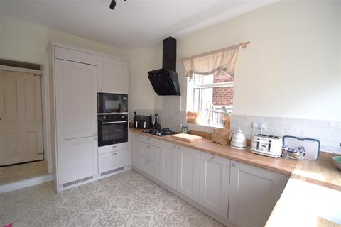 3 bedroom house for sale, Avondale Road, Stockport SK3