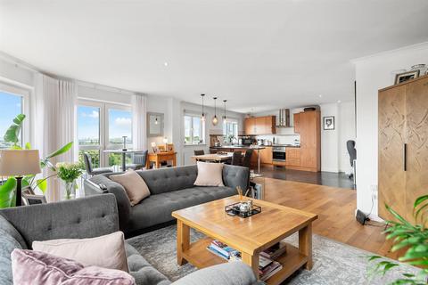 3 bedroom apartment for sale, Bellsmeadow Road, Falkirk FK1