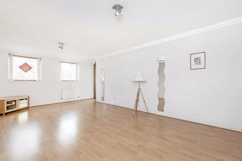 2 bedroom apartment to rent, Perry Court, London E14