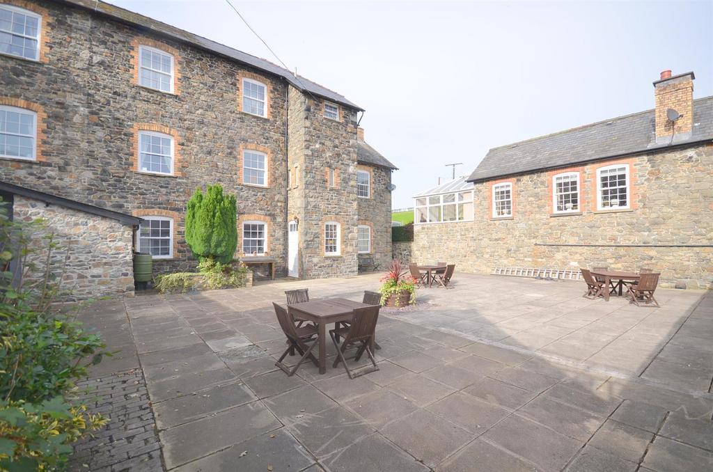 1 ja 3850.jpg