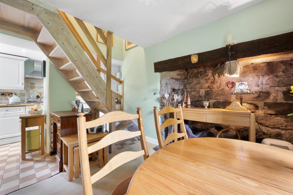 Dining Room towards Kitchen.jpg