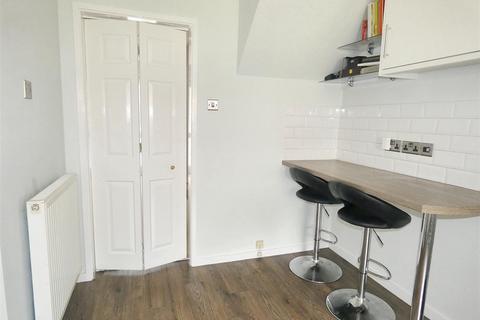 10 Rushmoor Close, Sutton Coldfield, B74 2PW
