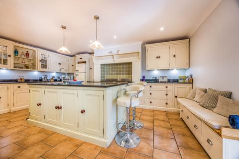 4 bedroom semi-detached house for sale, Chichester PO20