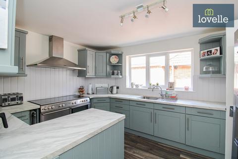 24 New Road, Waltham, Grimsby, DN37 0EN