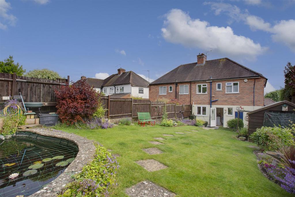 3 Southfield Road, HP13 5 JZ-14.jpg