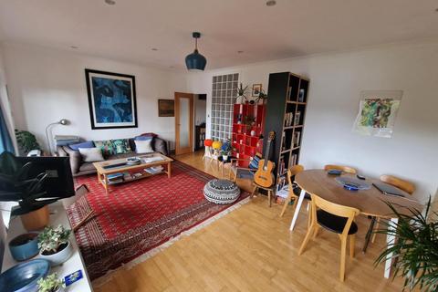2 bedroom flat to rent, Grangemoor Court, Cardiff