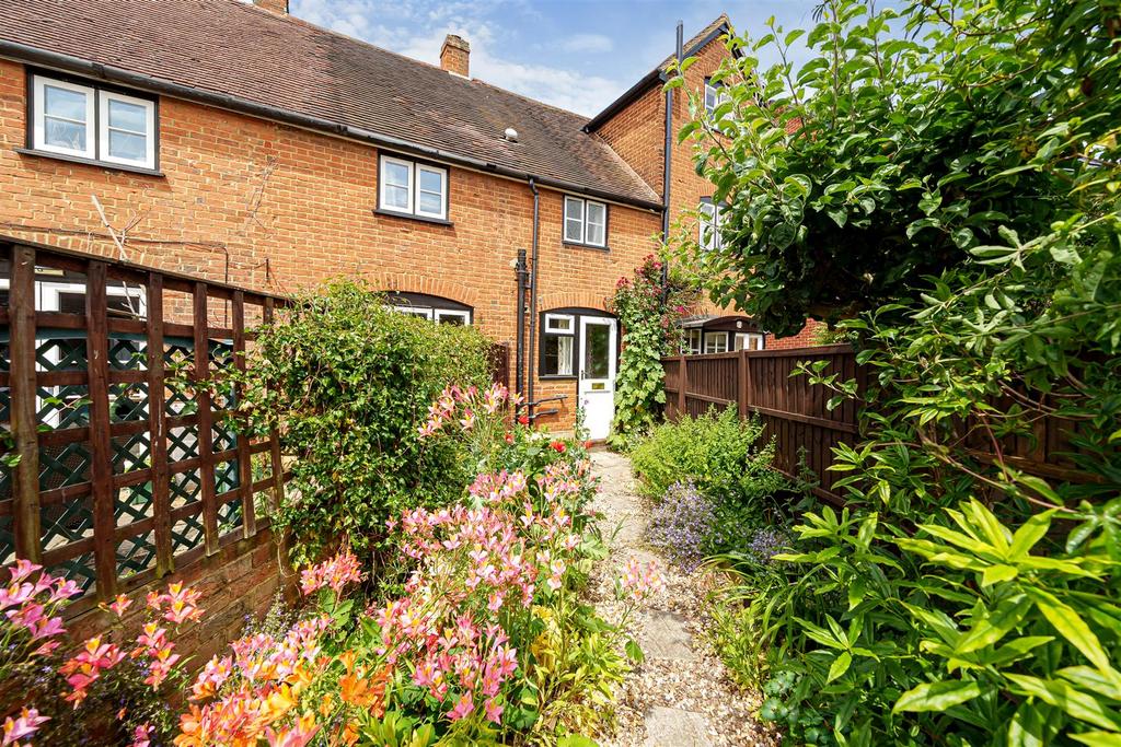 The Green, Ripley 1 bed terraced house for sale - £299,950