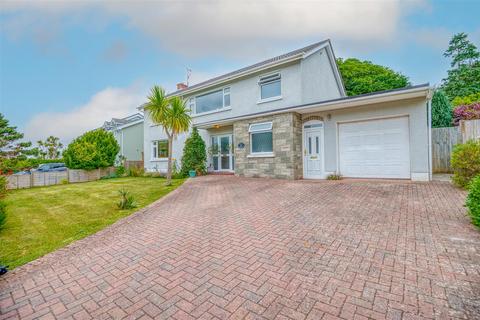 5 bedroom detached house for sale, St. Davids Close, Tenby