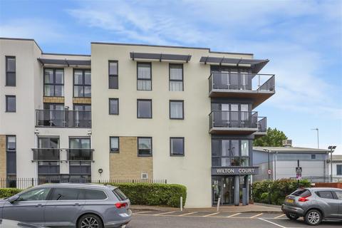 1 bedroom apartment for sale, Wilton Court, Southbank Road