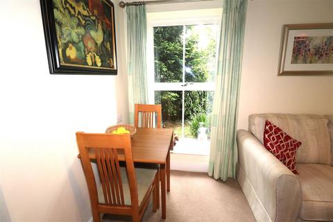 1 bedroom apartment for sale, Wilton Court, Southbank Road