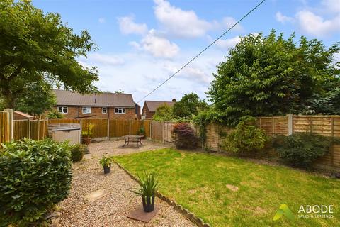 3 bedroom semi-detached house for sale, Laburnum Road, Burton-On-Trent DE15