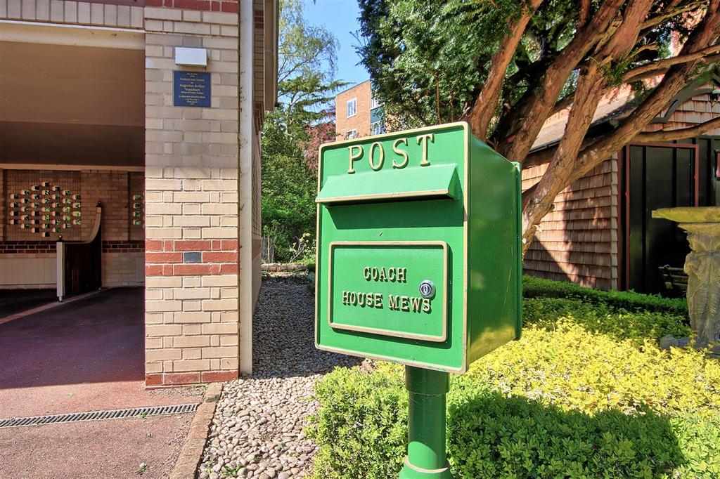 Post box.jpg