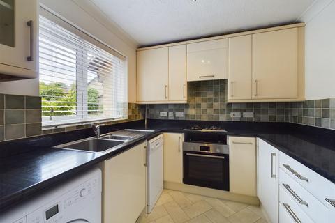 3 Alfred Close, Worth, Crawley, RH10 7SD