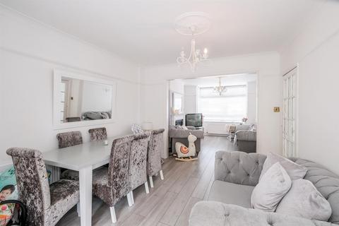 3 bedroom house for sale, Burnham Road, Chingford