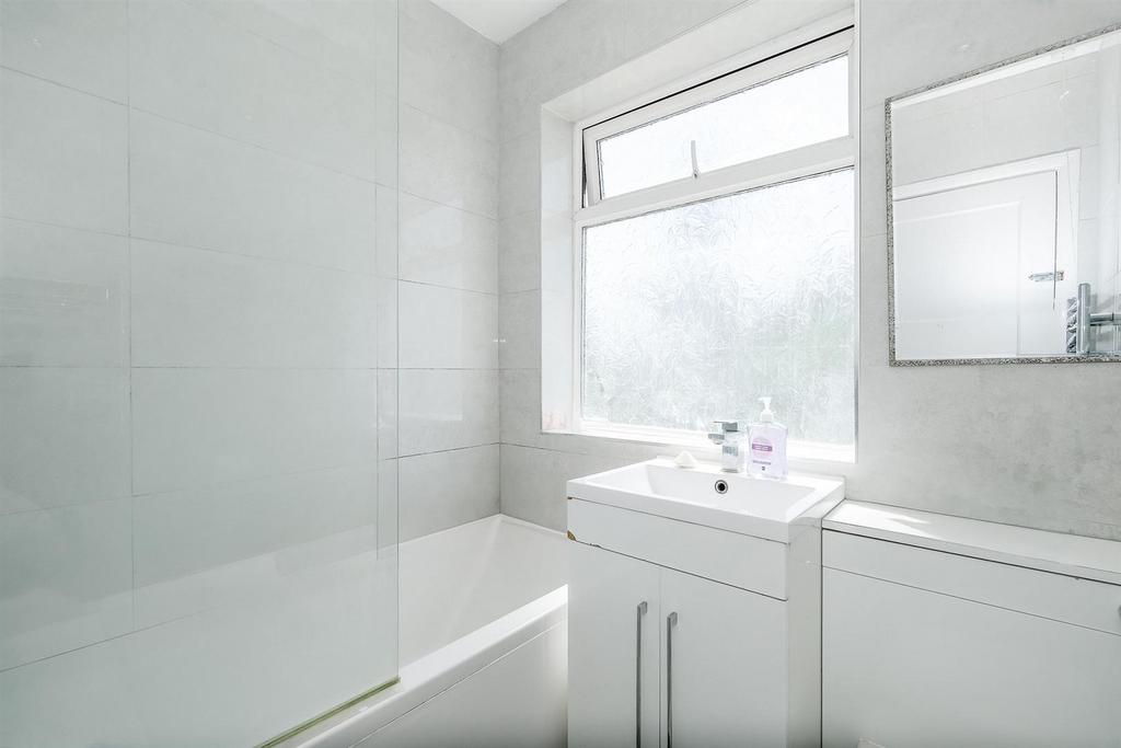 75, Burnham Road-6 web.jpg
