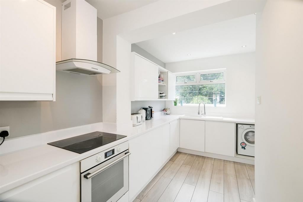 75, Burnham Road-9 web.jpg