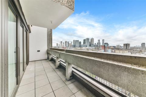 4 bedroom apartment to rent, St. Leonards Road, London, E14