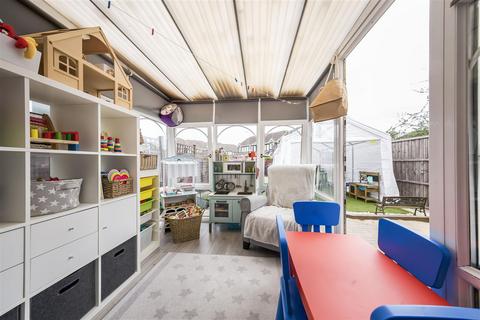 7 Stonebridge Field, Eton, Windsor, SL4 6PS