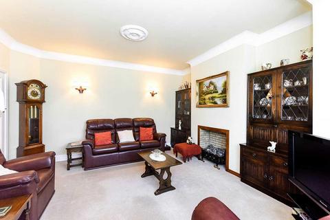 4 bedroom terraced house for sale, Warren Road, Wanstead