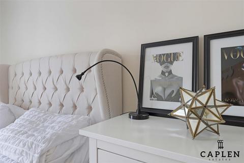 Flat 12, Violet House Reservoir Way, Ilford, IG6 3FH