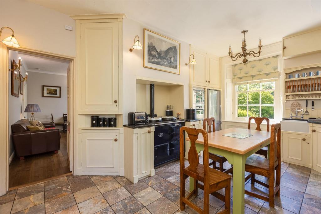 Kitchen/Breakfast Room