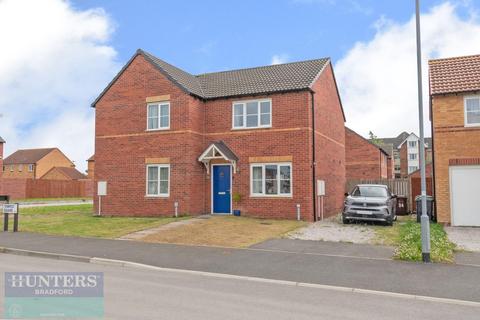 2 bedroom semi-detached house for sale, Tempest Square Tyersal Gate, Bradford, West Yorkshire, BD4 0FE