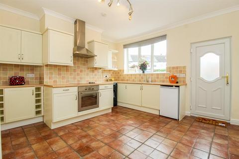 2 bedroom terraced house for sale, Vicars Terrace, Castleford WF10