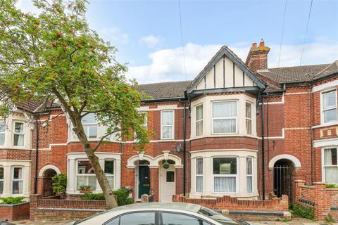 3 bedroom terraced house for sale, Gladstone Street, Bedford