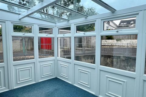 10 Mitchell Road, St Austell, PL25 3AU
