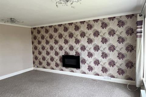 10 Mitchell Road, St Austell, PL25 3AU