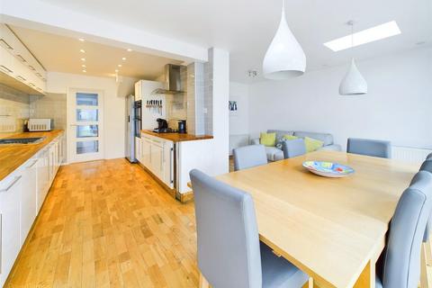 56 Broadfields, Calverton, Nottingham, NG14 6JQ