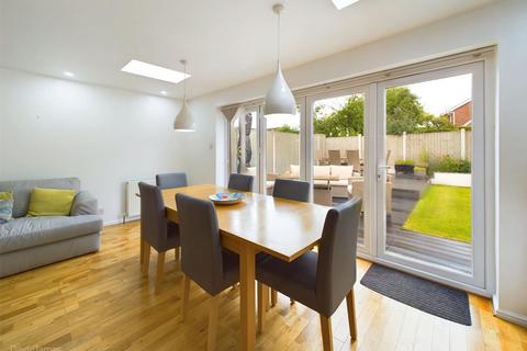 56 Broadfields, Calverton, Nottingham, NG14 6JQ