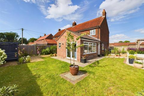 3 bedroom semi-detached house for sale, Rougholme Close, Gressenhall