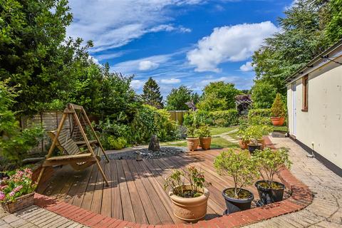 4 bedroom detached house for sale, Wolversdene Road, Andover