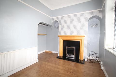 3 bedroom end of terrace house to rent, Alexandra Road, Eccleshill, Bradford