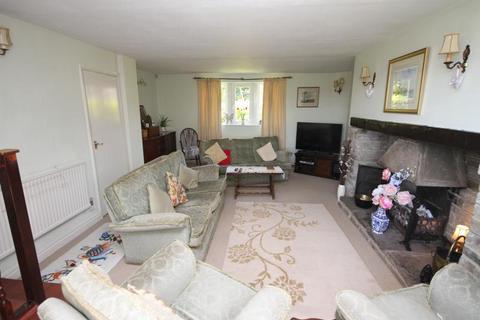 3 bedroom cottage for sale, Park Road, Thackley, Bradford