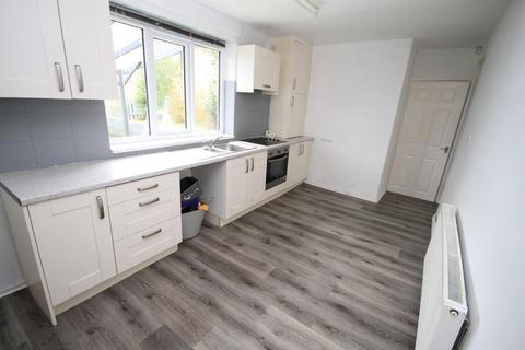 10 Abbotside Close, Bradford, BD10 8DL